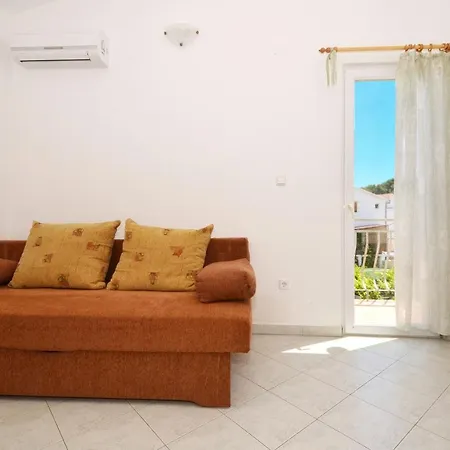 Arbanija A2 Apartment Trogir